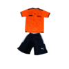 Tenue d'arbitre de football